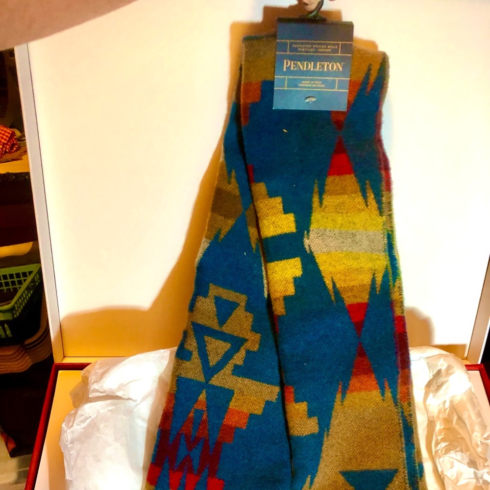 NWT Pendleton Wool Scarf